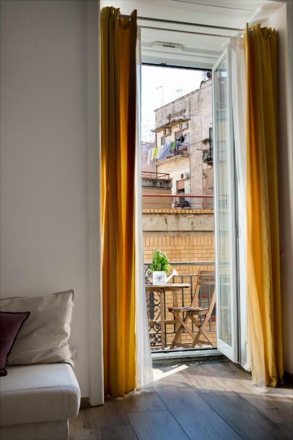 Casa Vacanza Il Sole Di Napoli Nápoles Exterior foto